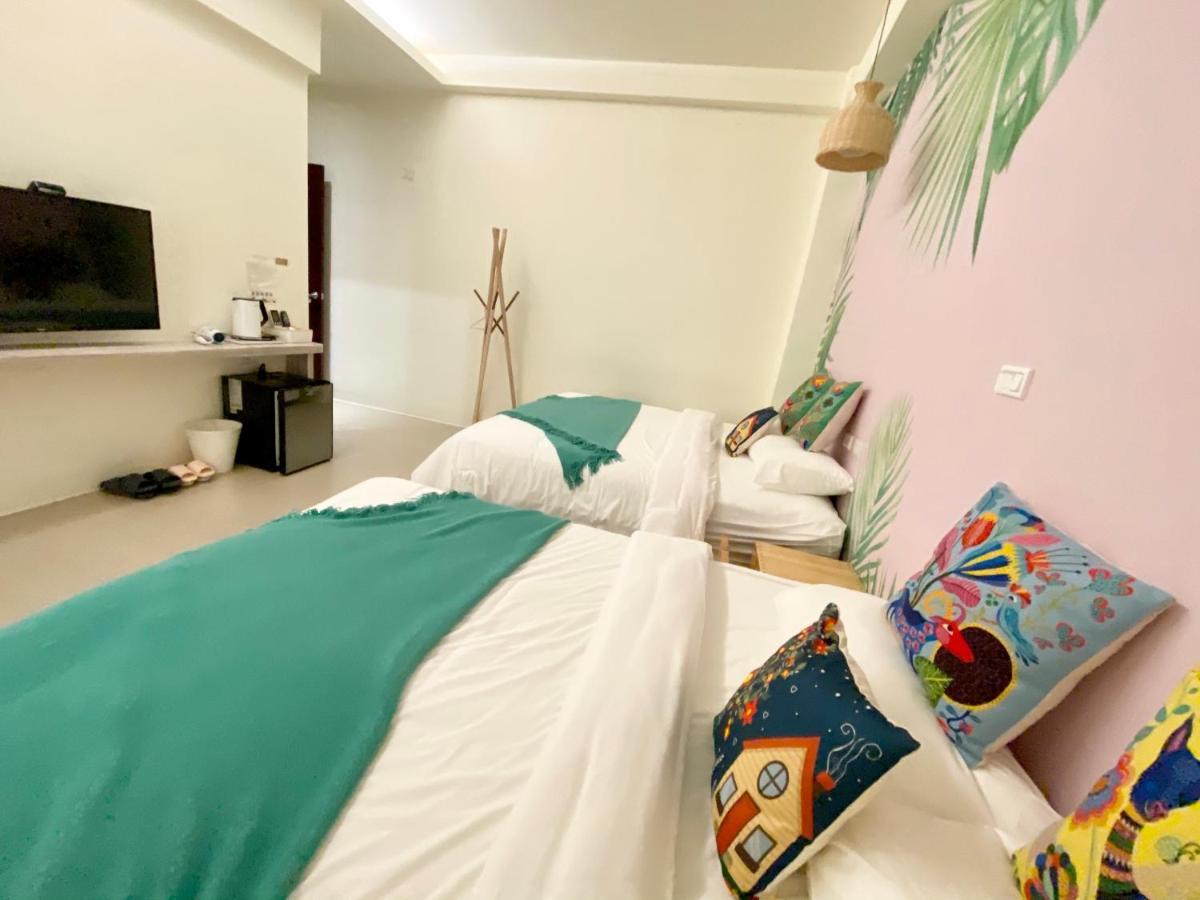 Red Vacation Rental Hengchun South Gate Exterior photo